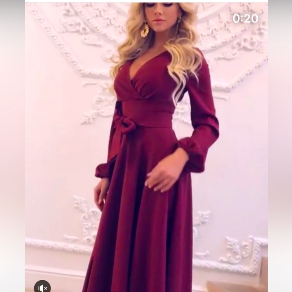 Maxi long sleeve dress size M
